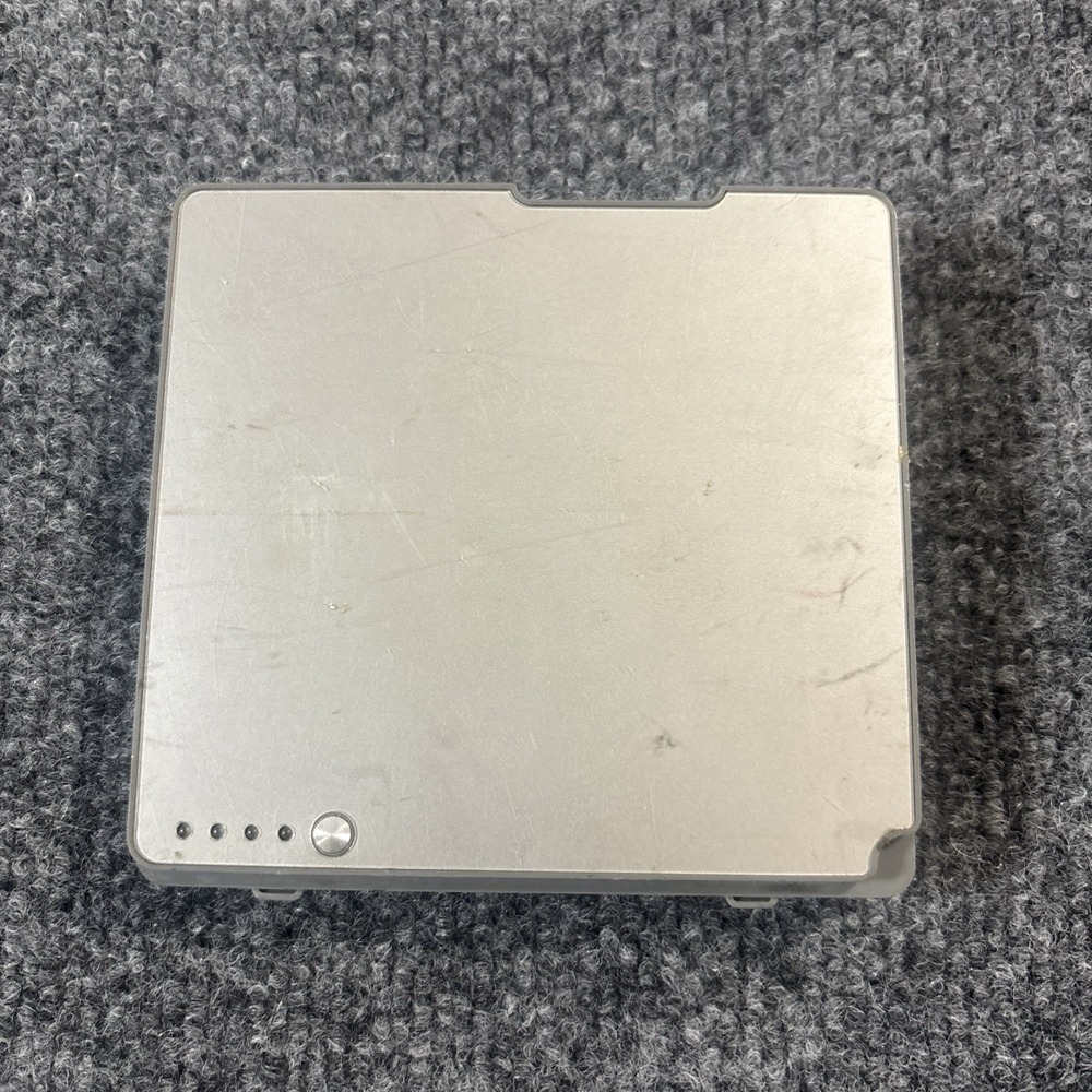 Apple PowerBook G4 Rechargeable Battery Model No. A1012
